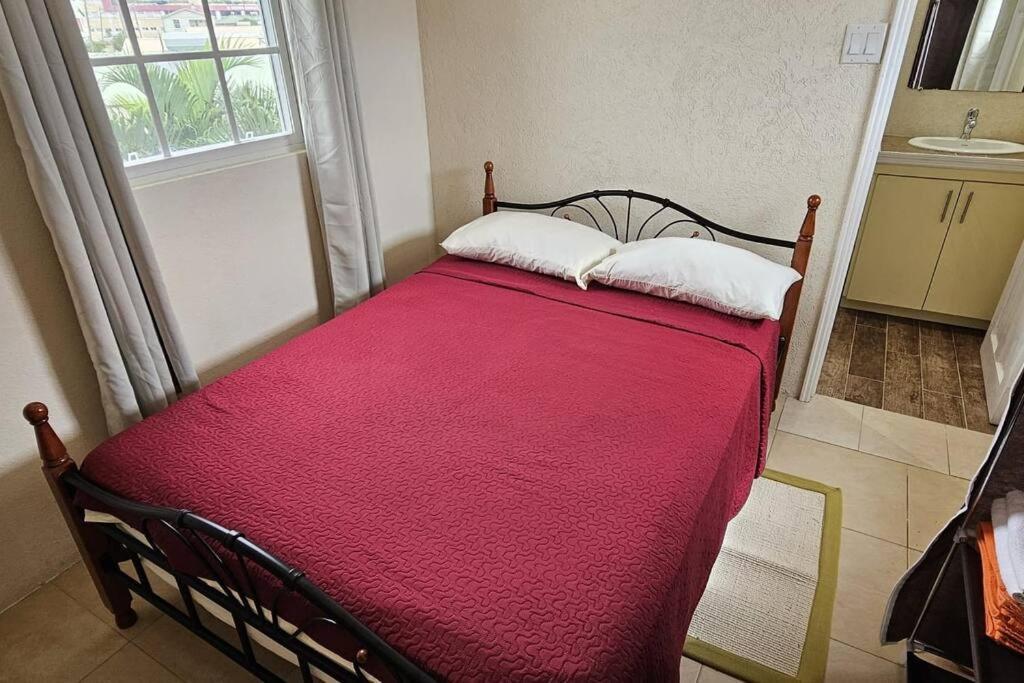 Seclusion Studio Apartment. 圣菲利普 外观 照片